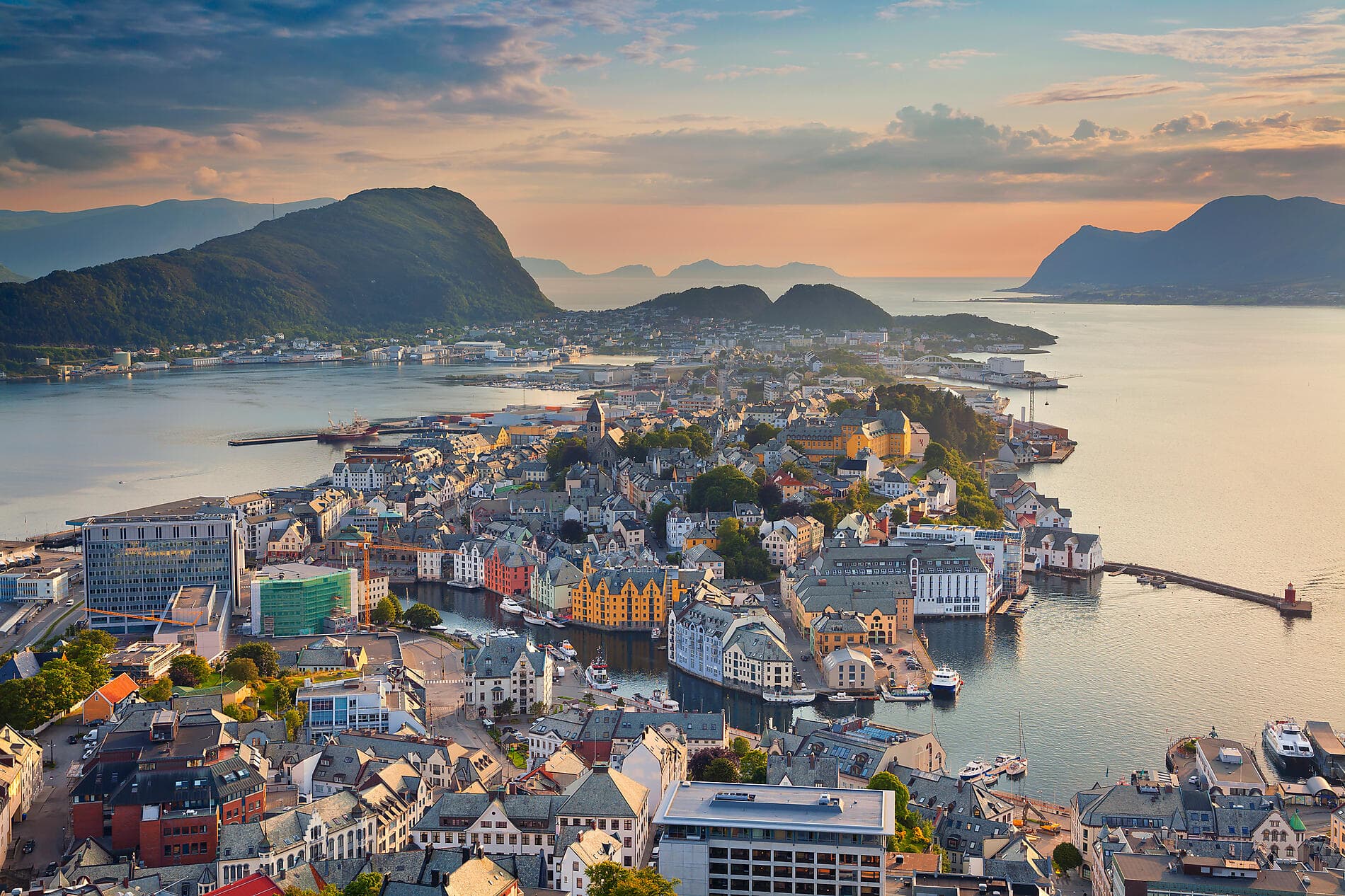 Kreuzfahrt durch die norwegischen Fjorde – mit Smithsonian Journeys ©Istockphoto