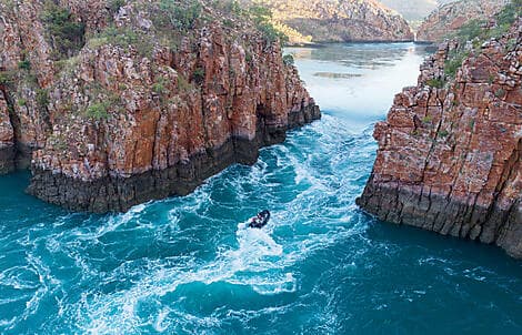 13. Jul 27 > 14. Jul 27 - Collier-Bucht