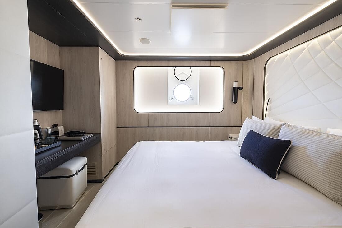 Kabinen-Karussell: Außenkabine mit Panoramafenster oder Bullauge