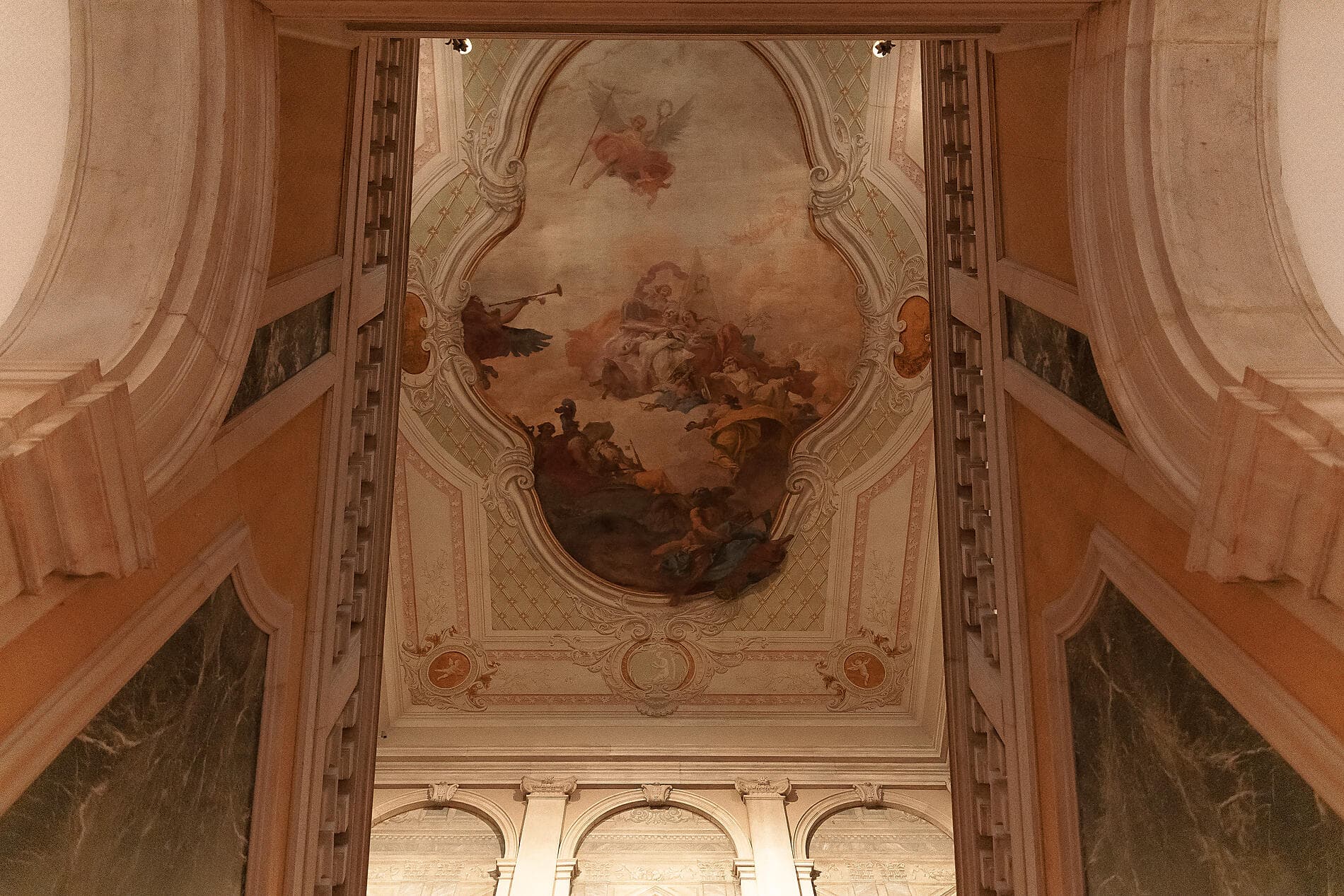 Künstlerische Adria mit der Pinault Collection  