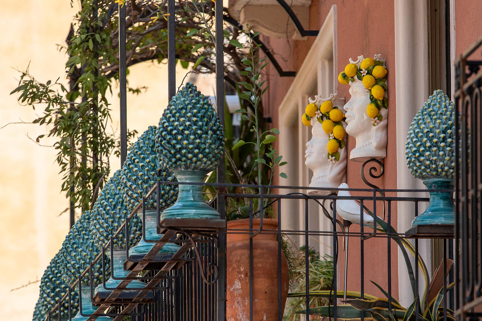 Von Sizilien zu den griechischen Inseln – unter den Segeln der Ponant  