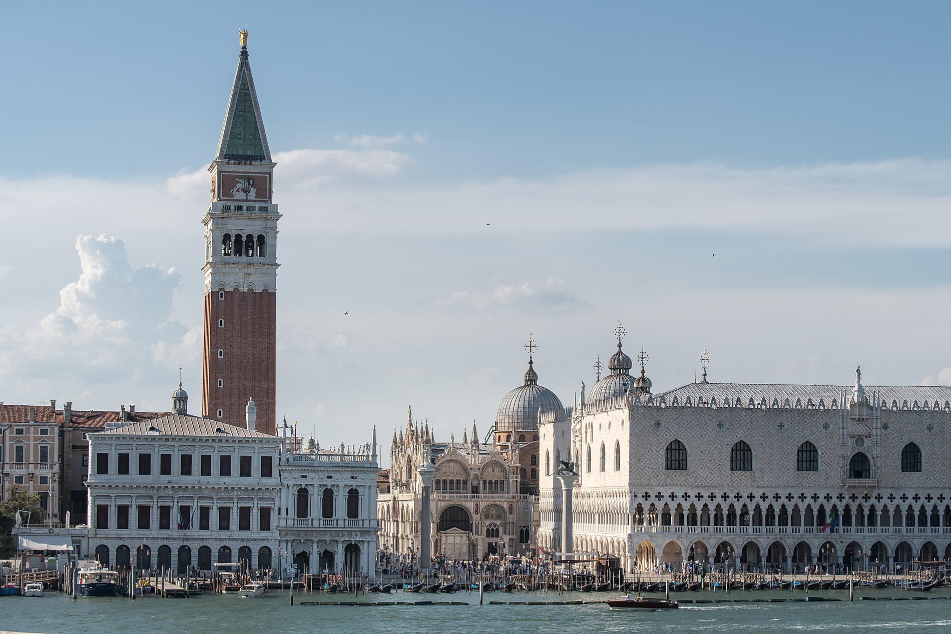 Städte und Pracht der Adria