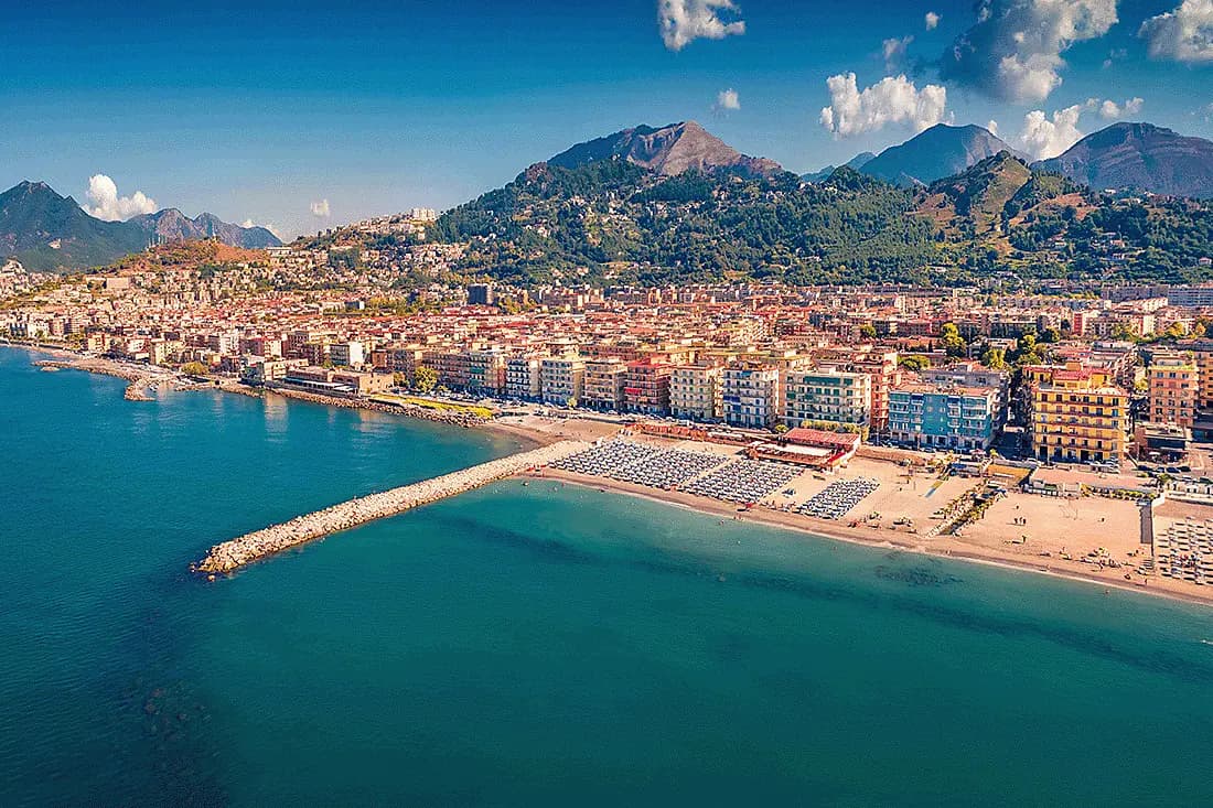 Antike Wunder und kulinarische Genüsse: Kreuzfahrt durch Süditalien und Sizilien – mit Smithsonian Journeys 