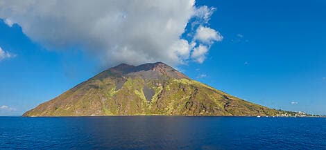 3. Sep 26 - Kreuzen um die Vulkaninsel Stromboli